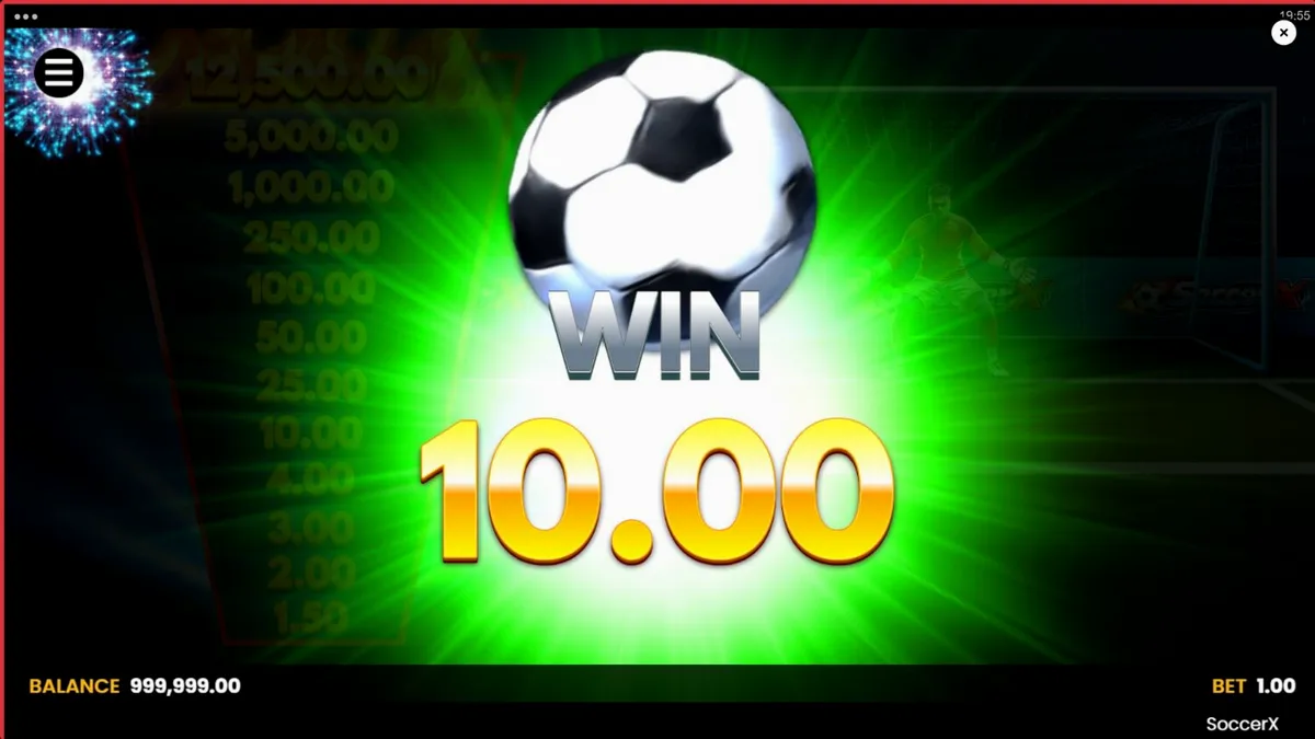 Interface de jogo do slot SoccerX com campo de futebol e multiplicadores
